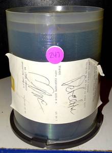 lot 247 image: NEW PACK OF 100 - DVDR RECORABLE DVD DISKS