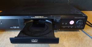lot 49 image: Sony CDDVD DVP-S330 Video Converter DVDCD Player $$$
