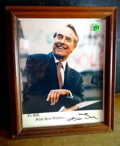 lot 281 image: AUTHENTIC AUTOGRAPH - 8 X 10 FRAMED UNDER GLASS - SENATOR BOB DOLE