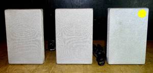 lot 290 image: LOT OF 3 - SANYO DWM-2500S SPEAKER SYSTEM