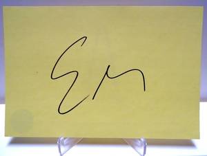 lot 309 image: HAND SIGNED INDEX CARD (4X6) BY COMEDIANSHOWHOST ELLEN DeGENERES