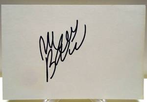 lot 345 image: HAND SIGNED INDEX CARD (4X6) BY ITALIAN ACTRESSMODEL - MONICA BELUCCI