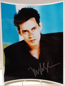 lot 352 image: AUTHENTIC AUTOGRAPHED 8 X 10 PHOTO HAND SIGNED BY SINGERSONGWRITERACTOR MARC ANTHONY WCOA