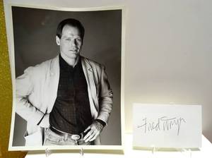 lot 354 image: HAND SIGNED INDEX CARD (3X5) BY NFL STARACTOR FRED DRYER w8X10 PHOTO FROM HUNTER