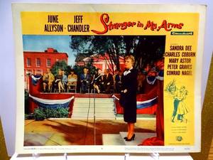 lot 382 image: VINTAGE MOVIE LOBBY CARD - 1959 STRANGER IN MY ARMS STARRING JUNE ALLYSON with SANDRA DEE - 11 X 14