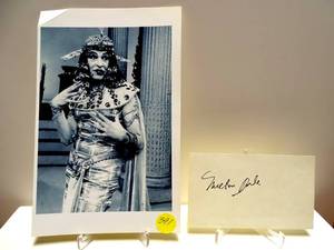 lot 391 image: HAND SIGNED INDEX CARD (3X5) BY COMEDIANACTORTV STAR MILTON BERLE w 4X6 PHOTO