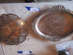 lot 36 image: 10 footed silver plate holder, 1612 silverplate serving trey