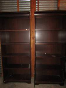 lot 56 image: Very nice sturdy riverside furniture book shelfs, 5 tier shelving on each qty 2, size 793214 each