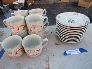 lot 76 image: international table works China, 10 cups, 11 tea saucers