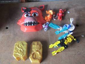 lot 99 image: Kid toy lot includes 5 nights of freddy, robots and more