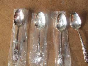 lot 98 image: Brie Canal 1825 Wm. Rogers spoons new qty 24 pieces
