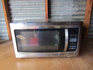 lot 104 image: ALL ITEMS SOLD AS IS...