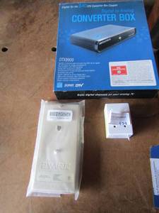 lot 121 image: Digital to analog converter box new in box, 2wire dsl filter convertor box cover