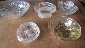 lot 127 image: Lot of clear glass bowls various sizes