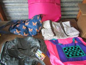 lot 133 image: box of large handbags in good condition