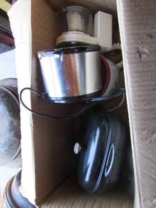 lot 150 image: Potato perfect by mar coffee, crock pot lil cooker qty 2, electric black and decker handy chopper