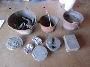 lot 174 image: Vintage handled cast iron buckets pals qty 3 with pieces of iron and melted iron