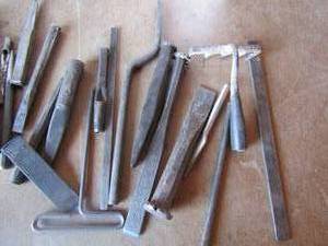lot 175 image: Lot of PUNCHES, CHIESELS and more