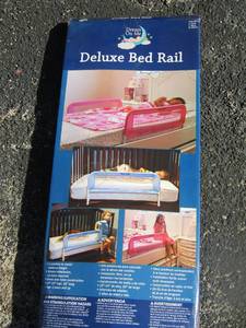 lot 21 image: Dream on me Deluxe bed rail, for ages 2 and up, 1333 nib box is slightly damaged