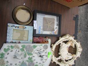 lot 103 image: wall dcor, humidity clock, angel dcor and more