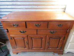 lot 7 image: Solid Maple Young Republic Dining buffet, 33 x 44 x 20, very nice good condition...
