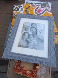lot 166 image: Various art including some metal wall art phrases