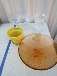 lot 2 image: Crystal bowl by Block very nice, footed orange tear drop bowl, yellow planter with bottom, crystal flower vase