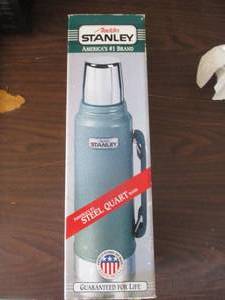 lot 22 image: ALADDIN STANLEY VACUUM BOTTLE STEEL QUART THERMOS W BOX-LOOKS UNUSED