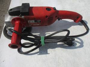lot 26 image: Milwaukee #6072, 9-Heavy Duty Electric Sander-Works