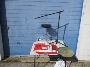lot 33 image: LOT-1- Adjustable Round Swivel Stool, 2- Pearl 14 Symbols, Pro-Line Mic Stand And Lot Of Used Mixed Sizes Of Drumheads