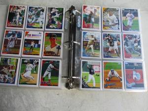 lot 46 image: 333-TOPPS 2010 Mixed Players And Teams, Major League Baseball Cards, #1 Through # 661, In Card Sheets in Binder