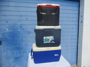 lot 99 image: 3-Ice Chest  Coolers, 1-Igloo 48-Qt, 1-Coleman 50-Qt And 1-Igloo 28-Qt. All Need Cleaned