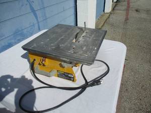 lot 105 image: Work Force # THD550 Electric Tabletop, Tile Cutter, Works