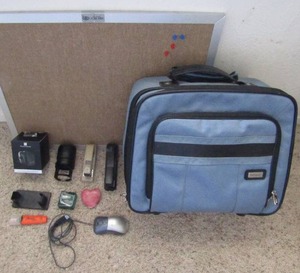 lot 118 image: Assorted office supplies as shown