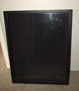 lot 123 image: Acrylic lid display box - 29.5 x 23.5 x 3.5