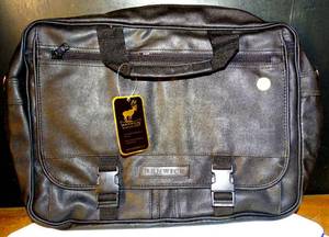 lot 48 image: NEW WTAG - New RENWICK BLACK LEATHER SOFT BRIEFCASE Laptop Travel Messenger Bag