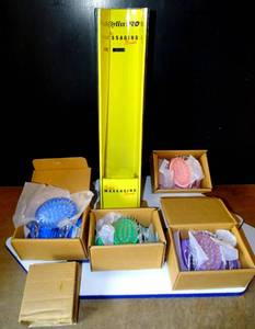 lot 152 image: NEW RETAIL DISPLAY UNIT - BaBylissPRO Scalp Massage Brush with 12 Assorted Color Units