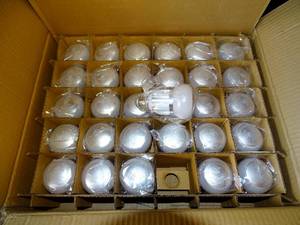 lot 130 image: NEW BOX OF 30 - SEESMART SL-A19LA-27K-SI-00 LIGHT BULBS