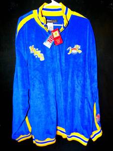 lot 187 image: NEW WITH TAGS - HARDWOOD CLASSICS HOUSTON MAVERICKS FULL ZIPPER TEAM WARM UP JACKET