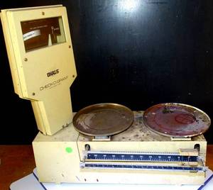 lot 219 image: VINTAGE Ohaus Check-O-Gram Scale MODEL 8814 - WORKS
