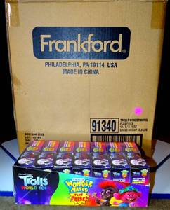lot 225 image: NEW FULL CASE (84 UNITS) - FRANKFORD CANDIES - TROLLS WONDER MATES PLUS PRIZE