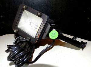 lot 233 image: RARE WORKING Unomat LX800 DC Mini Quartz Video Light Made in Germany