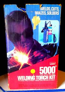 lot 243 image: WARD 5000 DEGREE WELDING TORCH KIT (ONLY 4 LBS) - APPEARS UNUSED IN ORIG BOX