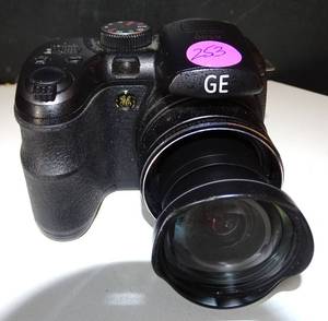lot 253 image: GE X500 16MP 15x Optical6x Digital Camera - WORKS