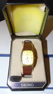 lot 261 image: VINTAGE MENS WATHAM QUARTZ WATCH WITH CALENDAR IN SEIKO BOX