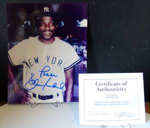 lot 287 image: AUTHETIC 8 X 10 AUTOGRAPHED PHOTO WITH COA - ELROD HENDRICKS, 3X WORLD SERIES CHAMPION