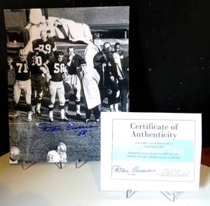 lot 289 image: AUTHETIC 8 X 10 AUTOGRAPHED PHOTO WITH COA - DAN CURRIE, GREEN BAY PACKERS PRO BOWL LINEBACKER