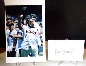 lot 290 image: HAND SIGNED INDEX CARD (3X5) WITH PHOTO BY SAN DIEGO PADRES PITCHER, DAVE DRAVECKY