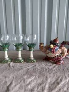 lot 8 image: Fitz & Floyd Lot-3 Glasses and Turkey Teapot-Teapot has broken sword-Please see Pics
