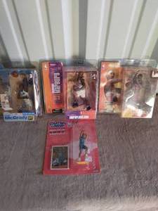 lot 39 image: Lot of 3 McFarlane Basketball Figures and 1 Starting Lineups--See Pics